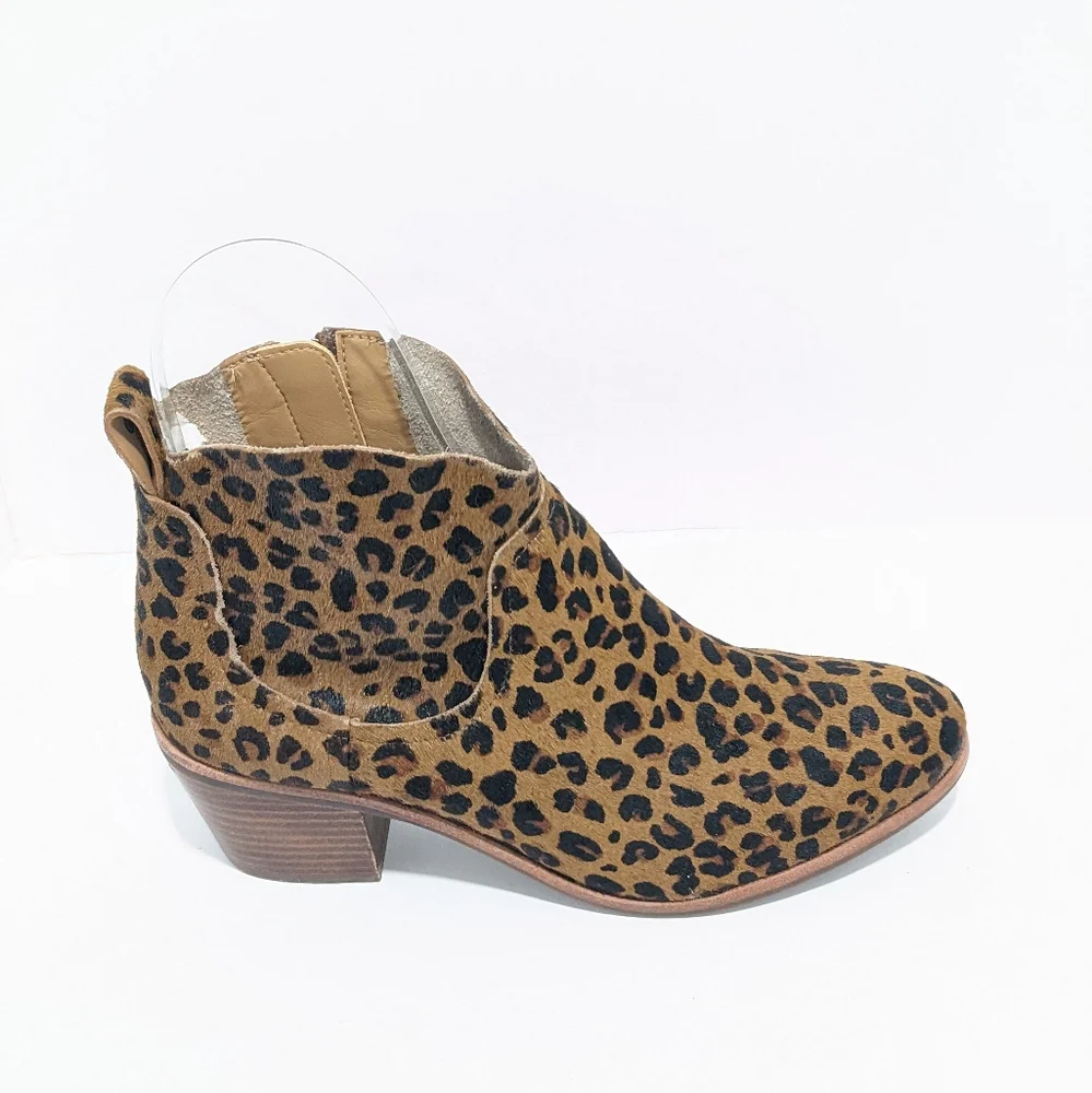 UGG Kingsburg Leopard Boots